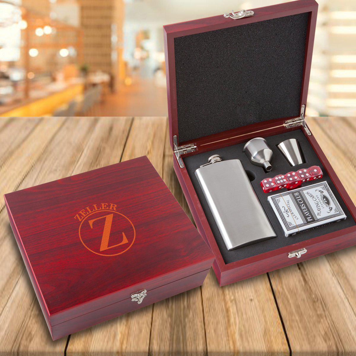 Personalized Poker Night Gift Set – Flask & Cards